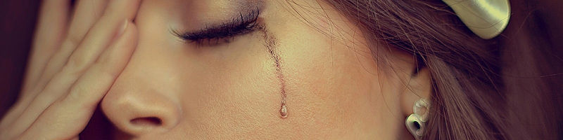 Почему женщины плачут чаще, чем мужчины?